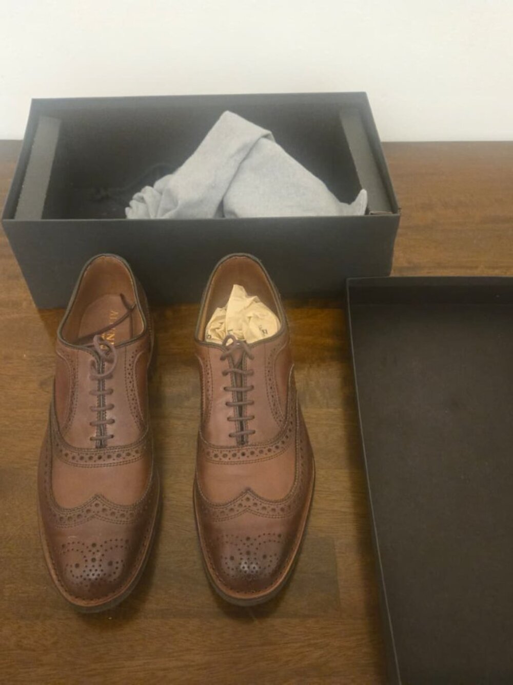 Allen Edmonds McAllister Wingtip Oxford Dark Chili 9D Dainite Sole New in Box